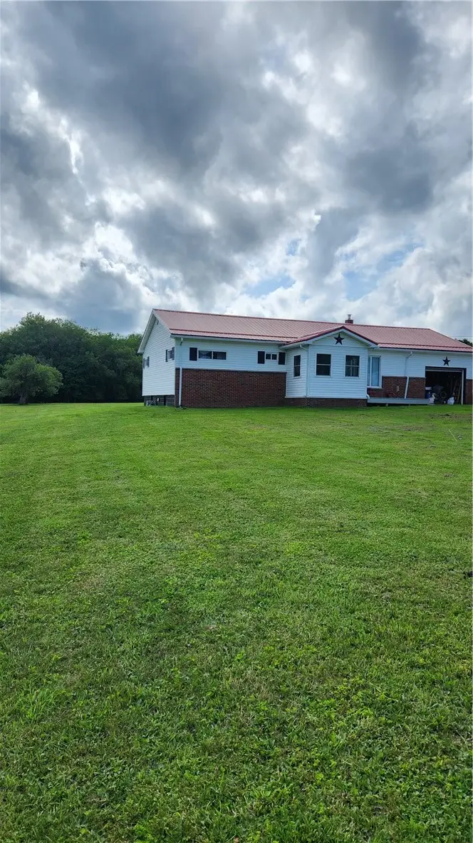 3033 Oneida Valley Rd, Hilliards, PA 16040 - #3