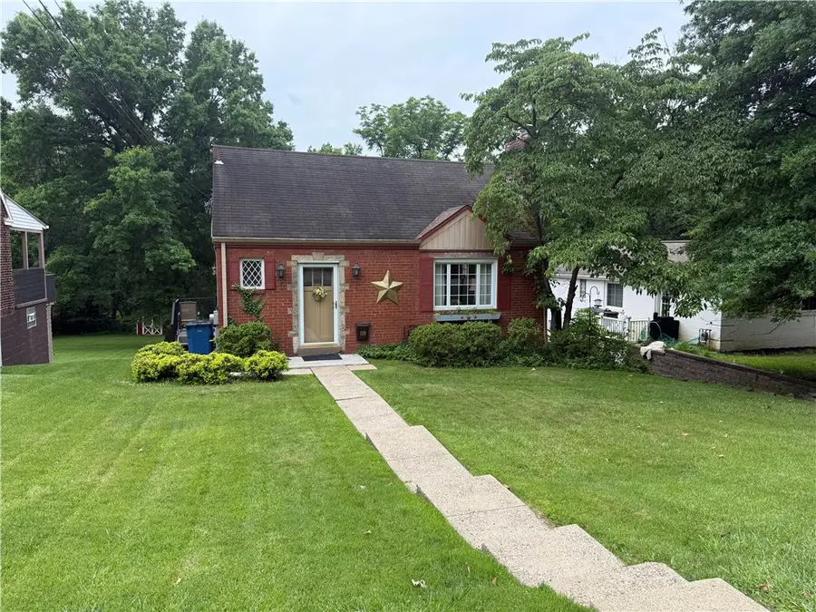 139 Glenfield Dr, Pittsburgh, PA 15235 - #2