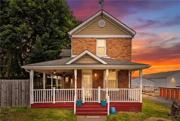 208 37th Street Ext, Beaver Falls, PA 15010