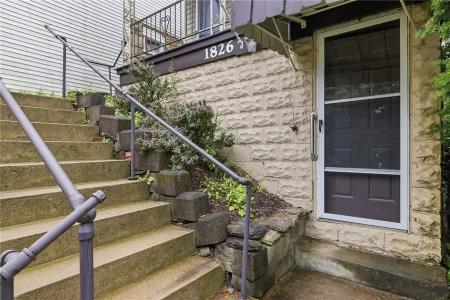 1826 Saint Patrick St, Pittsburgh, PA 15210 - #2