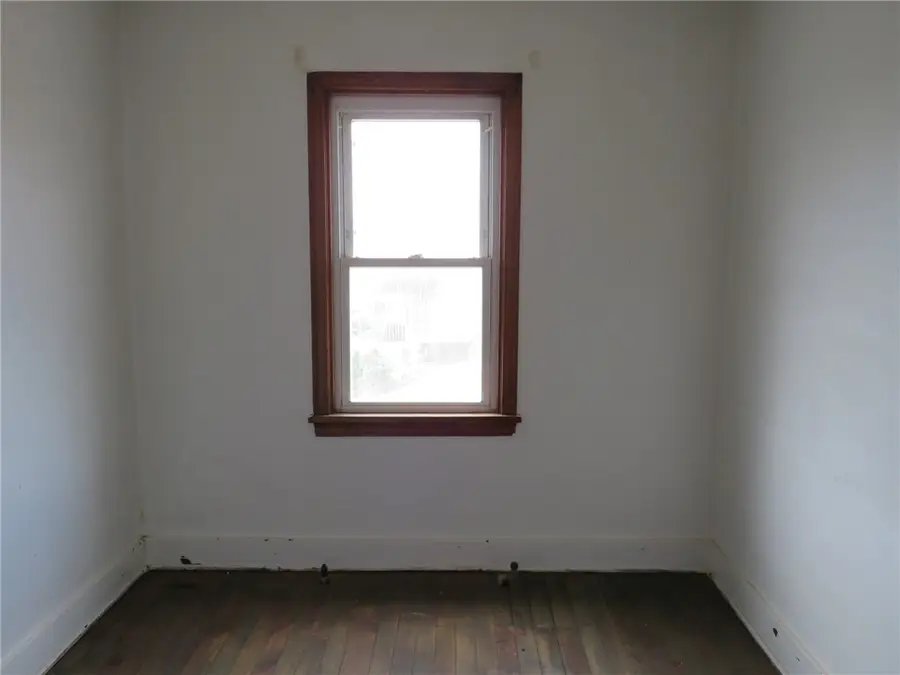127 Maple St, Rochester, PA 15074 - #3