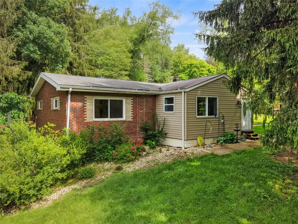 114 Hartzell Rd, Zelienople, PA 16063 - #1