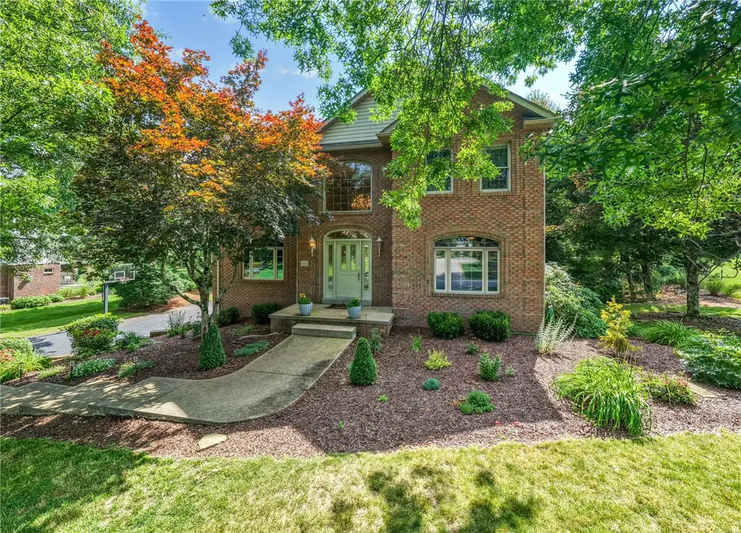 1115 Chaucer Dr, Greensburg, PA 15601 - #1