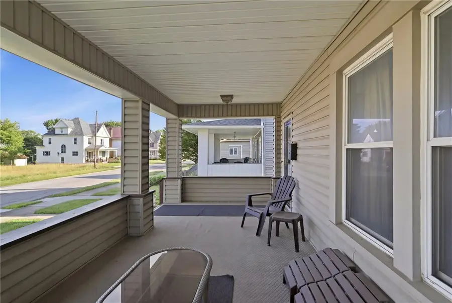 433 S Oakland Ave, Sharon, PA 16146 - #2