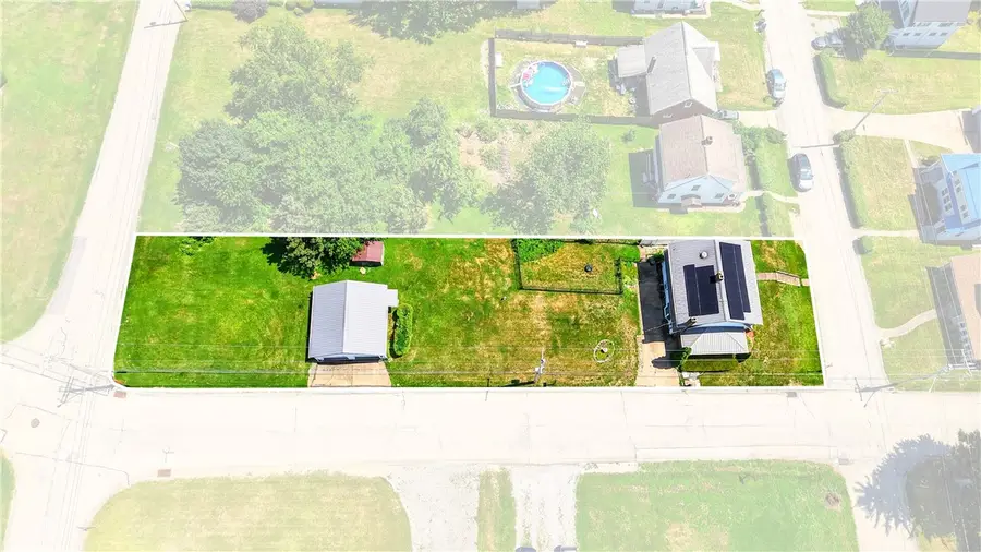 781 Elk Ave., Rochester, PA 15074 - #3