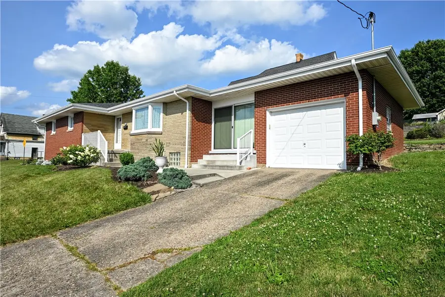 207 Vernon Street, Belle Vernon, PA 15012 - #2