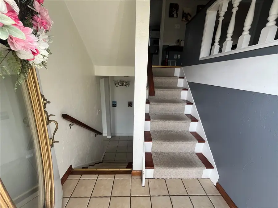 2464 Sunset Ave, Irwin, PA 15642 - #3