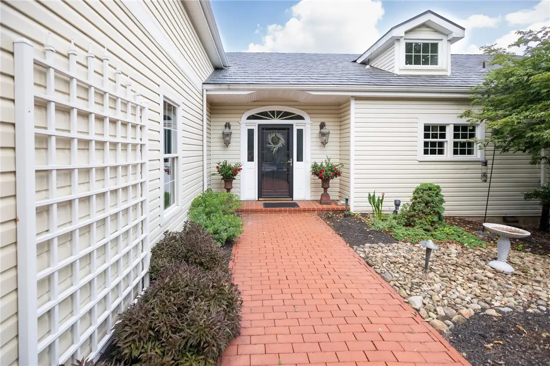811 Rockwood Ave, Pittsburgh, PA 15234 - #1