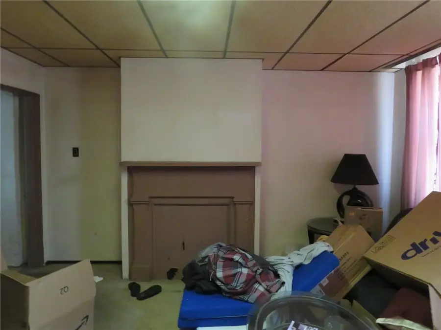 1009 Chartiers Ave, McKees Rocks, PA 15136 - #2