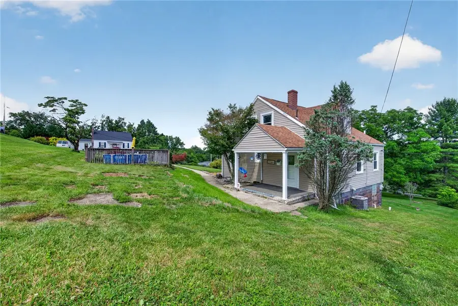 13 Washington Ave, North Irwin, PA 15642 - #3