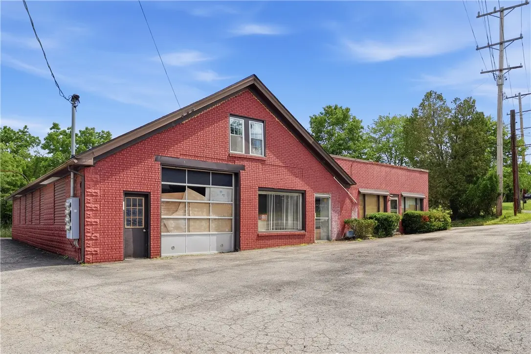 3762 Saxonburg Blvd, Pittsburgh, PA 15238 - #1