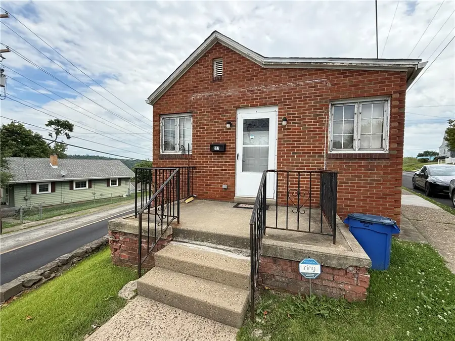 917 5th St, Charleroi, PA 15022 - #2