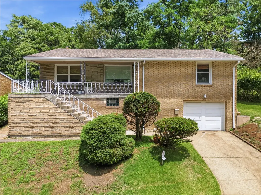 139 Lilmont Dr, Pittsburgh, PA 15218 - #1