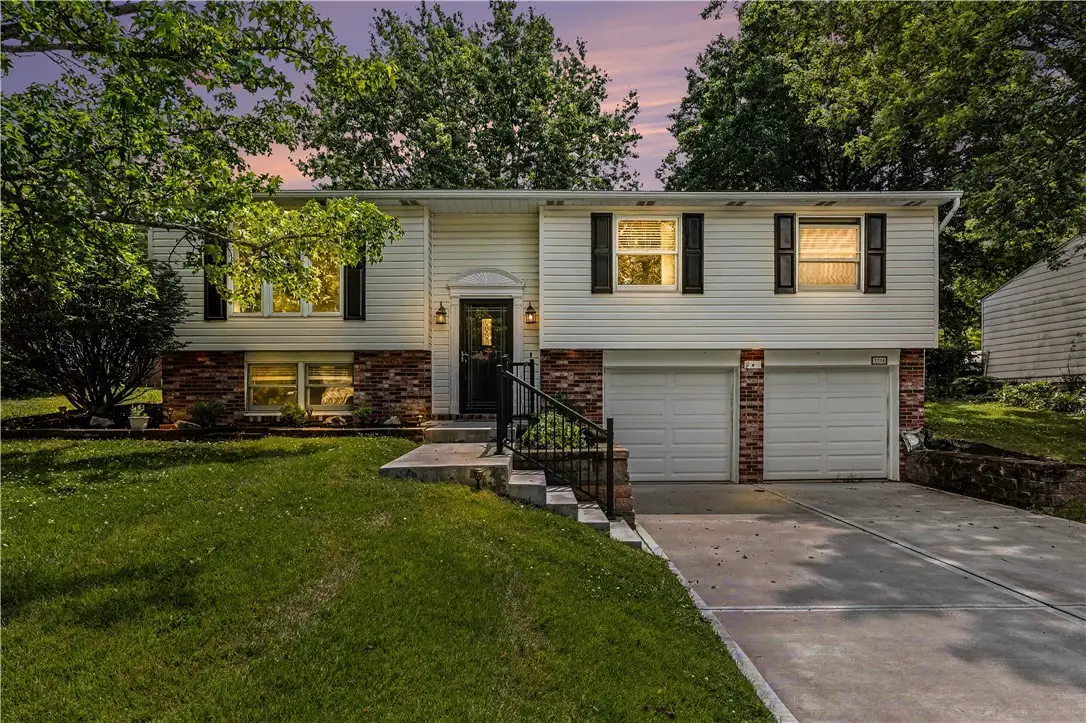 1914 Strawbridge Dr, South Park, PA 15129 - #1