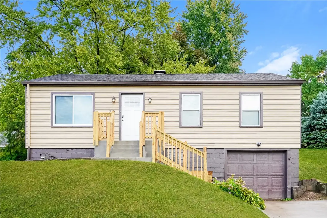 219 Maple Dr, Monroeville, PA 15146 - #1