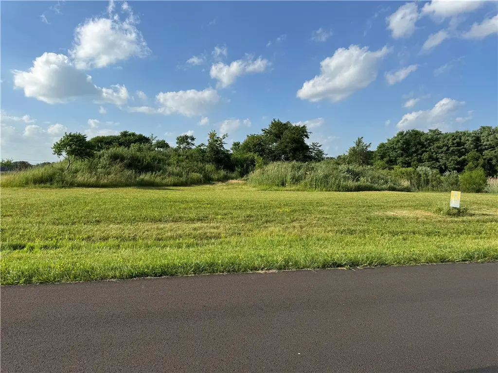 Lot 7 Tradewind Rd, New Castle, PA 16102 - #1