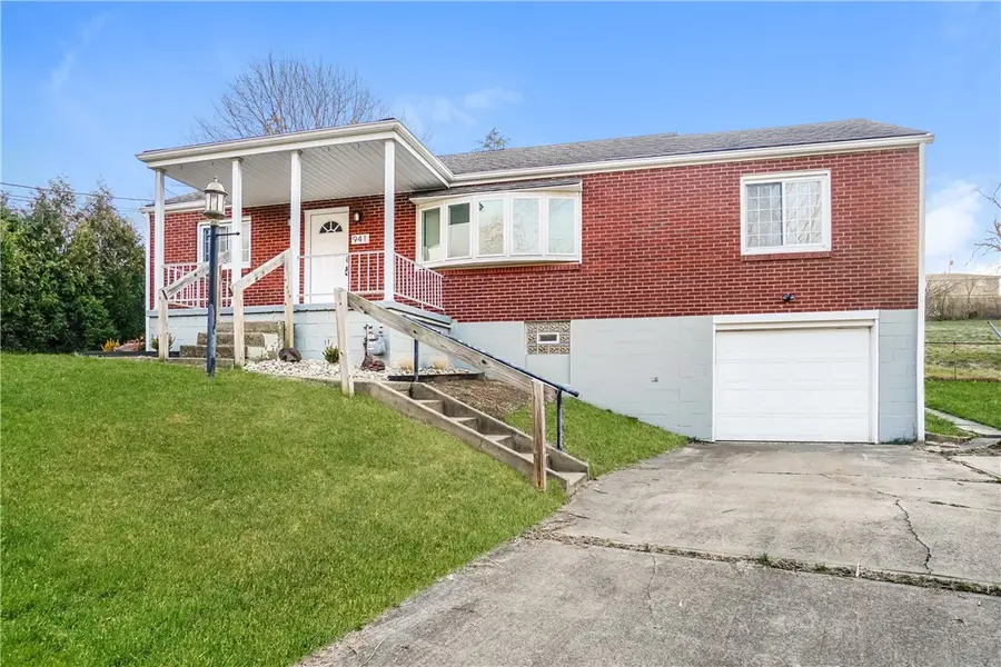 941 Whitehead Ln, Irwin, PA 15642 - #2