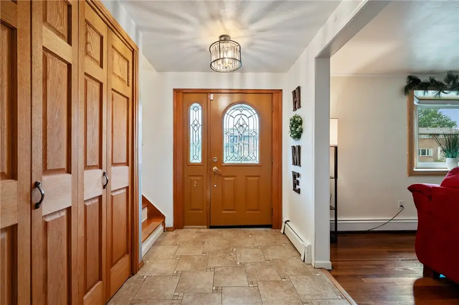 611 Pikeview Dr, Pittsburgh, PA 15239 - #3