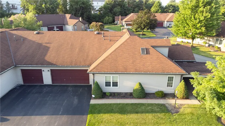 23 Ashford Dr, Cranberry, PA 16066 - #2