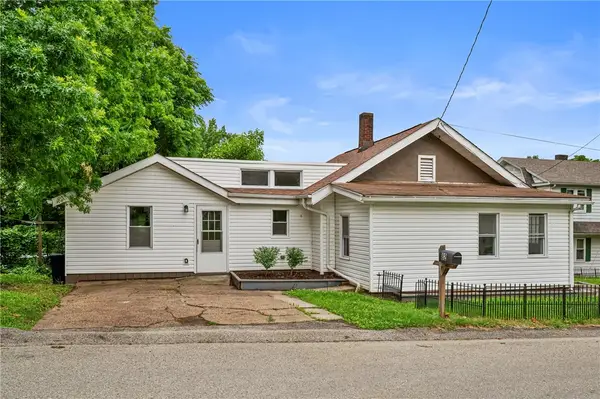 82 E Katherine Ave, Washington, PA 15301