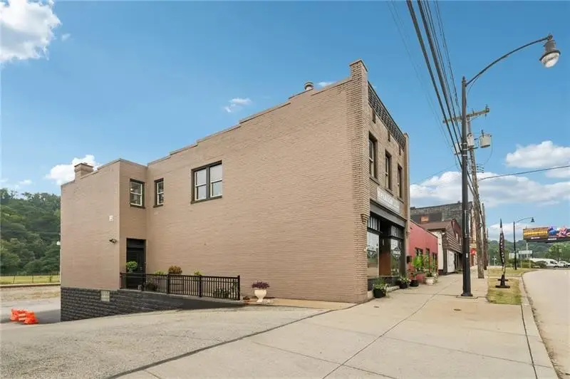 617 Butler St, Pittsburgh, PA 15223 - #2