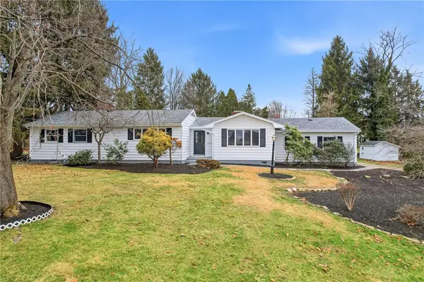 2894 Shadylane Dr, New Castle, PA 16105