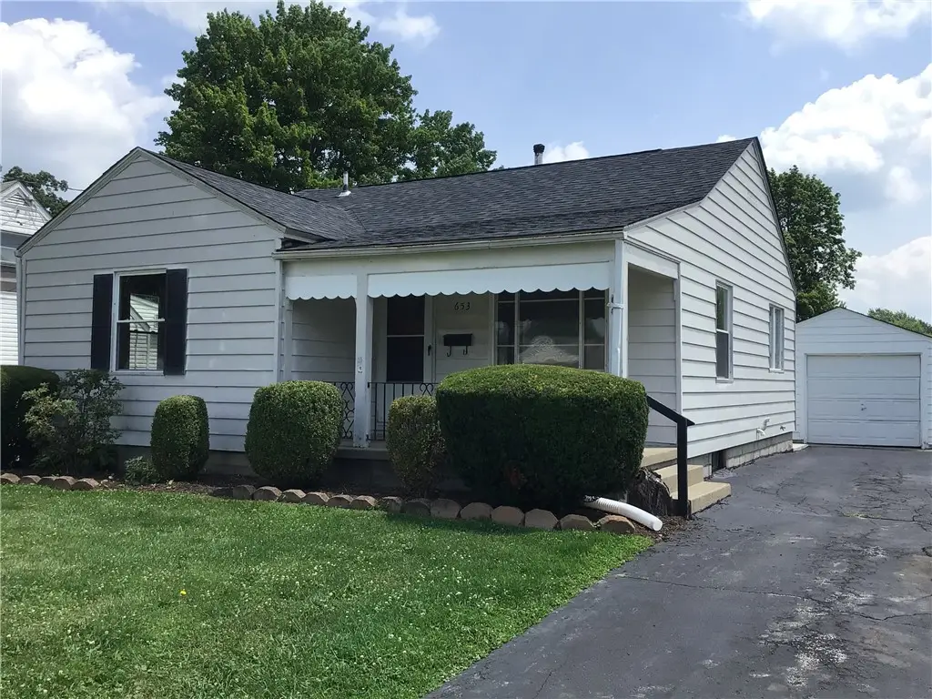653 Spencer Ave, Sharon, PA 16146 - #1