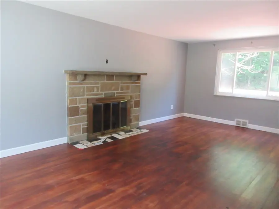 110 Logan Rd, Bethel Park, PA 15102 - #3