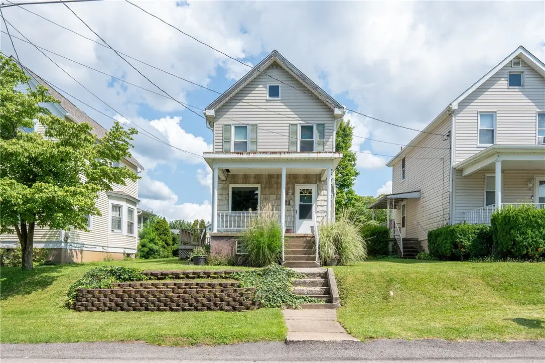 321 W Keeling Ave, Derry, PA 15627 - #1