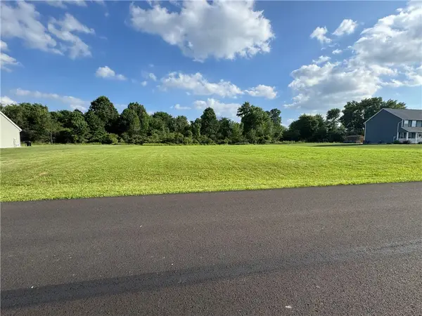 Lot 19 Tradewind Dr, New Castle, PA 16102