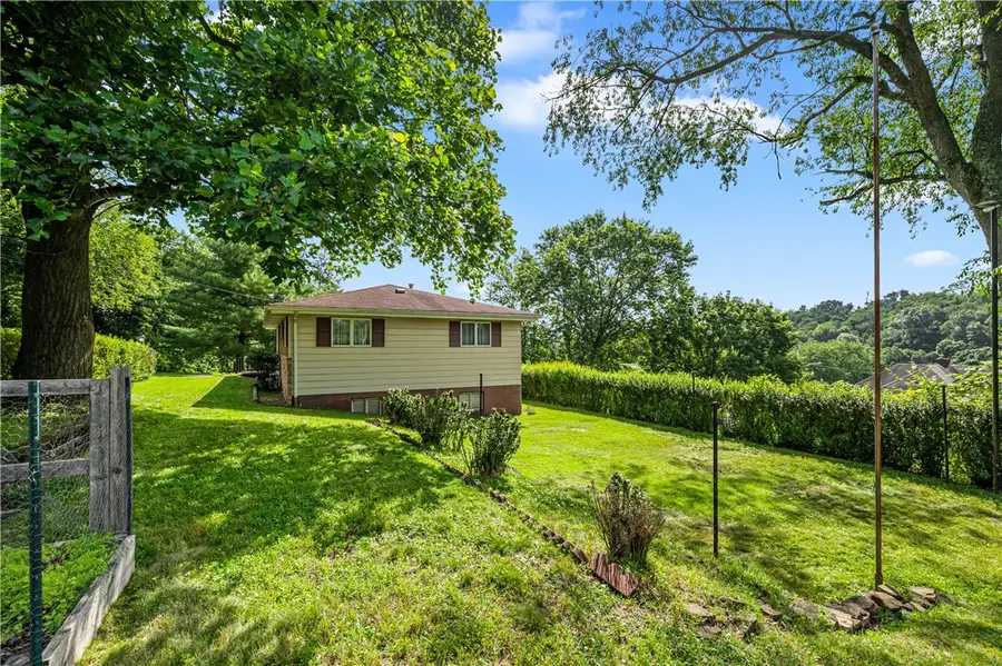 218 Brand Ave, Imperial, PA 15126 - #3
