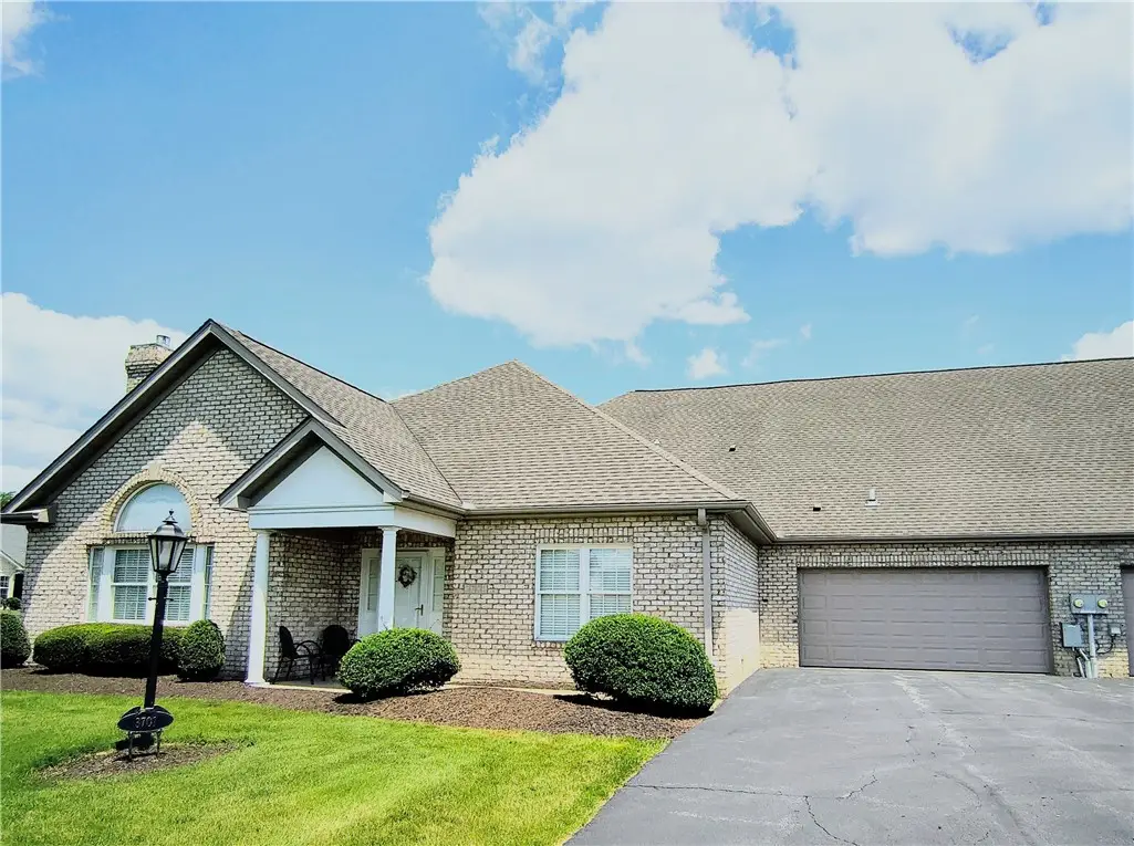 3701 Tudor Dr, Butler, PA 16001 - #1