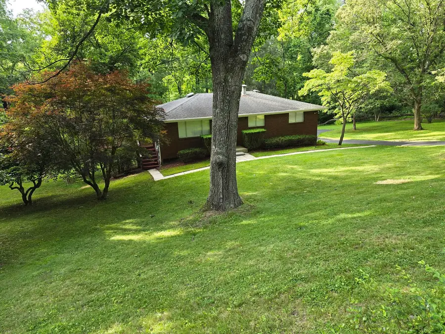 11255 Brokers Lane, Irwin, PA 15642 - #3