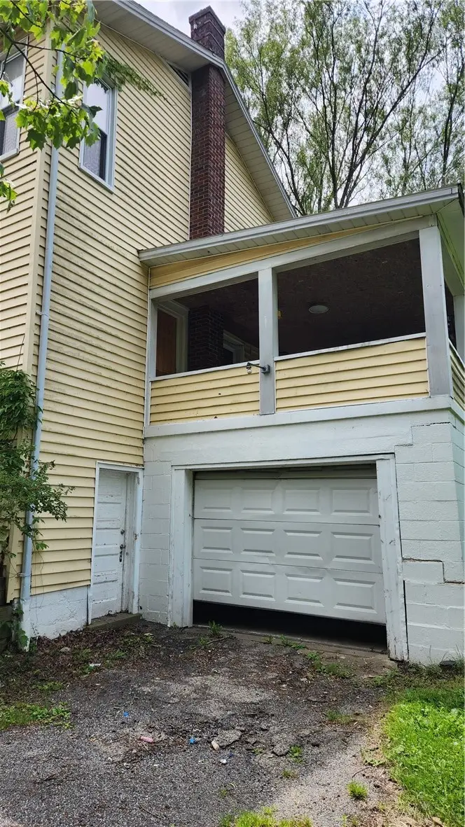 337 Jackson St, Grove City, PA 16127 - #3