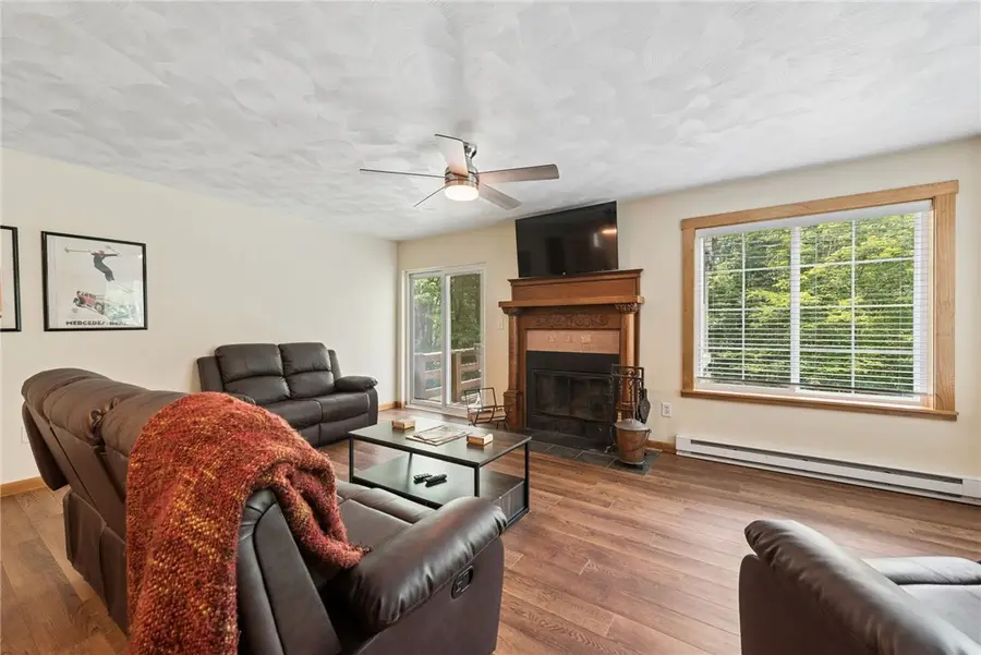 2010 South Ridge Terrace, Jefferson, PA 15502 - #3
