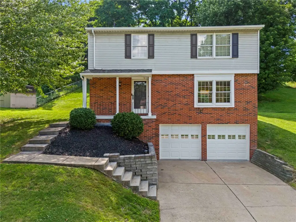 140 Deer Drive, Washington, PA 15301 - #1