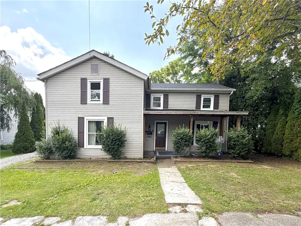 240 E Beaver St, Mercer, PA 16137 - #1
