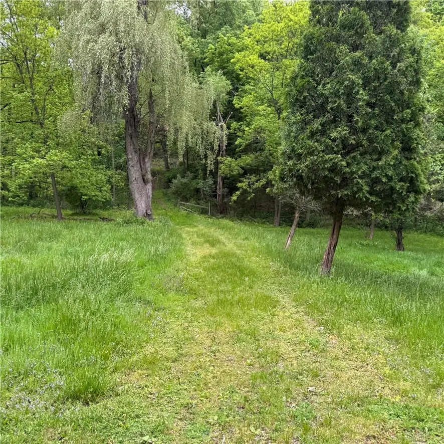 163 Karch Rd, Burgettstown, PA 15021 - #2