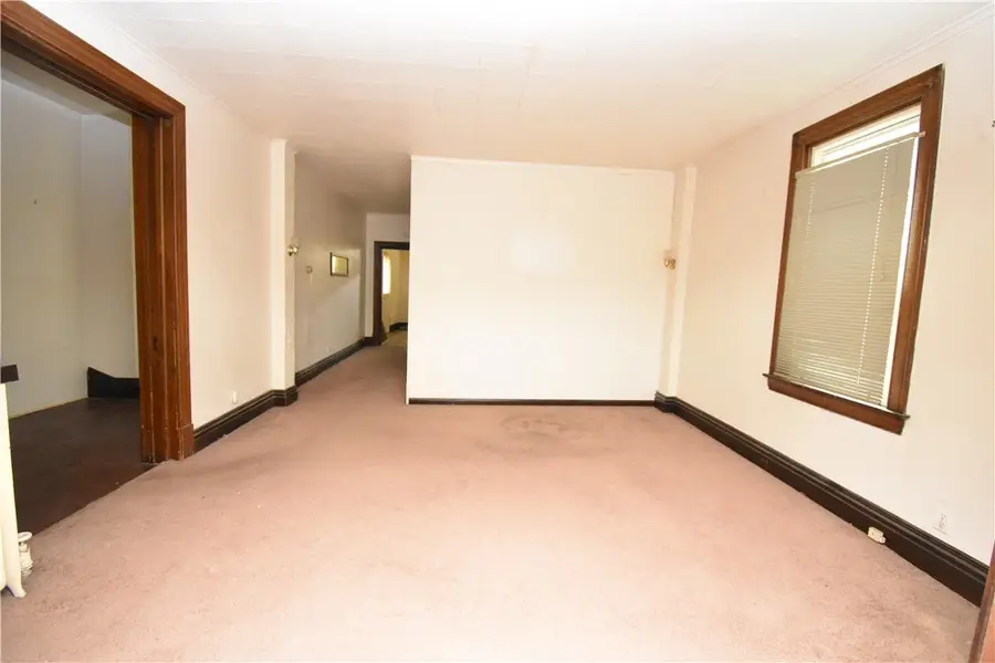 328 5th Avenue, New Kensington, PA 15068 - #3