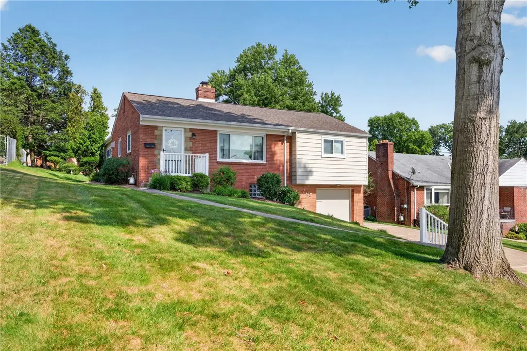 265 Oaklyn Rd., Bethel Park, PA 15102 - #1