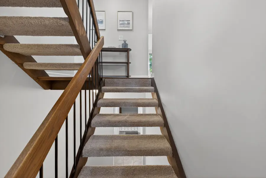 477 Cherry Ct, Pittsburgh, PA 15237 - #3