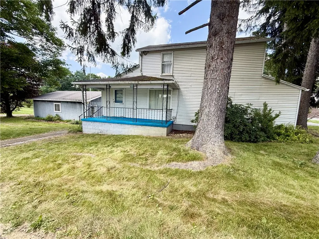 129 Cherry Orchard Ave, Kittanning, PA 16201 - #1