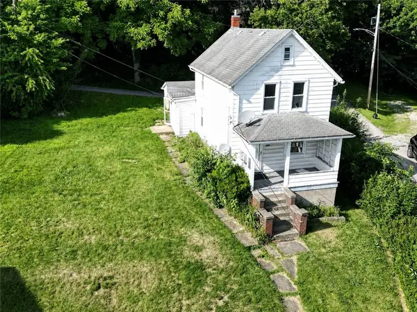 233 Spang Ave, Leechburg, PA 15656