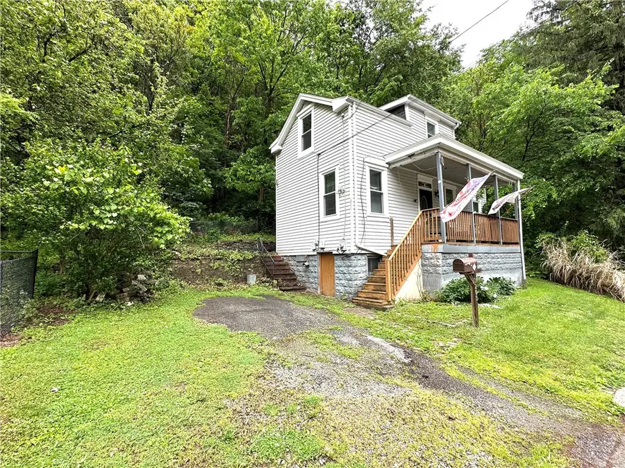 3203 Spring Garden Rd, Pittsburgh, PA 15212 - #2