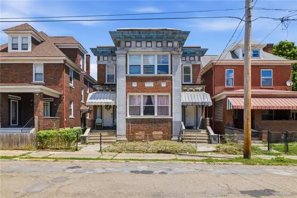 704 Russellwood Ave, Mckees Rocks, PA 15136
