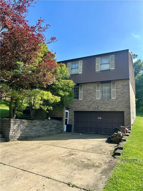 1061 Old Post Rd, South Park, PA 15129