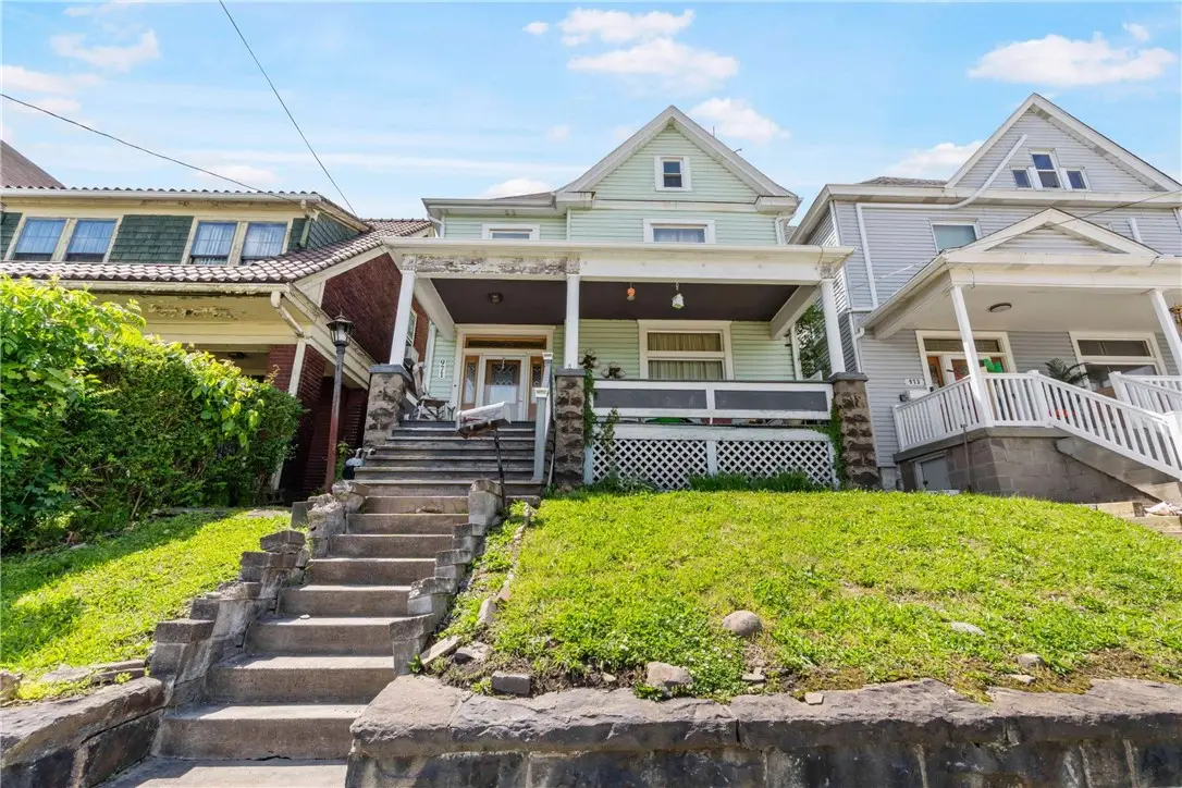 971 Thompson Ave, Donora, PA 15033 - #1