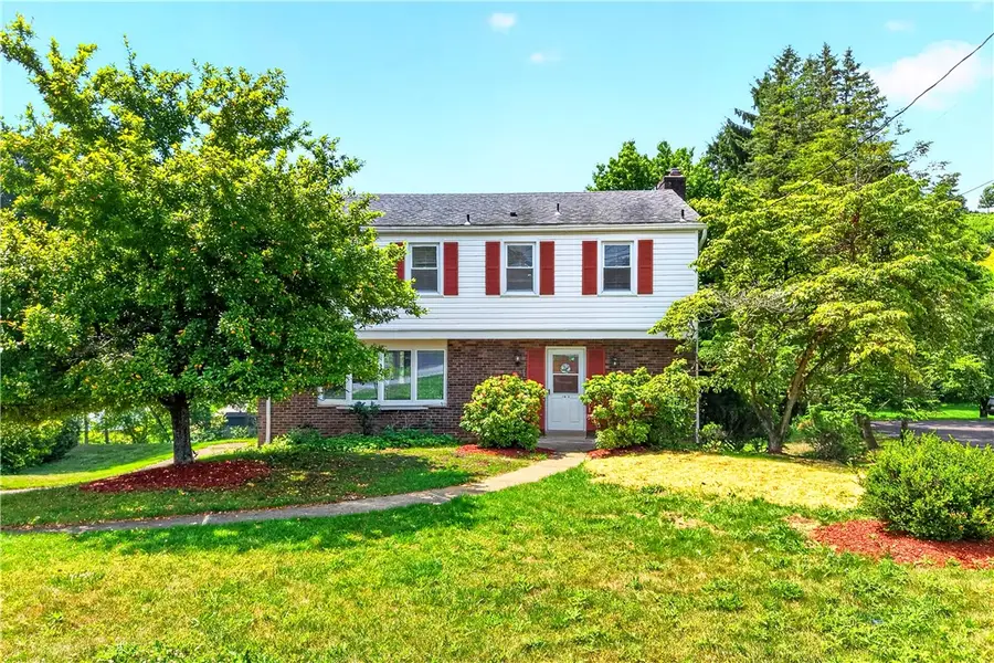 1033 Balmoral Dr, Pittsburgh, PA 15237 - #2
