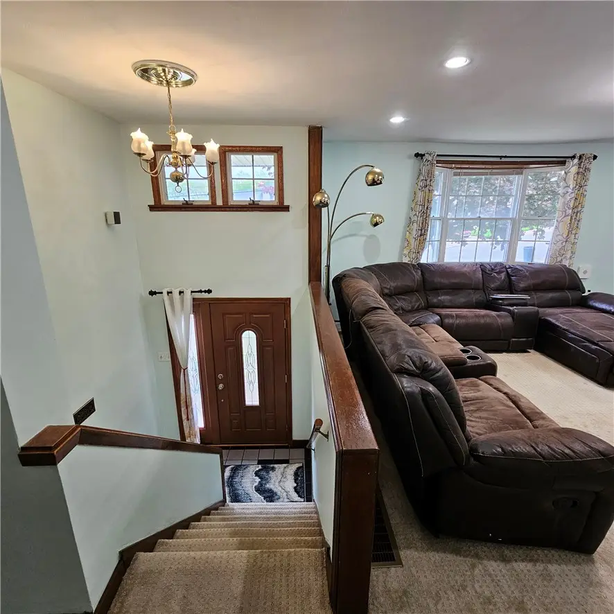5163 Rosecrest Dr, Pittsburgh, PA 15201 - #3
