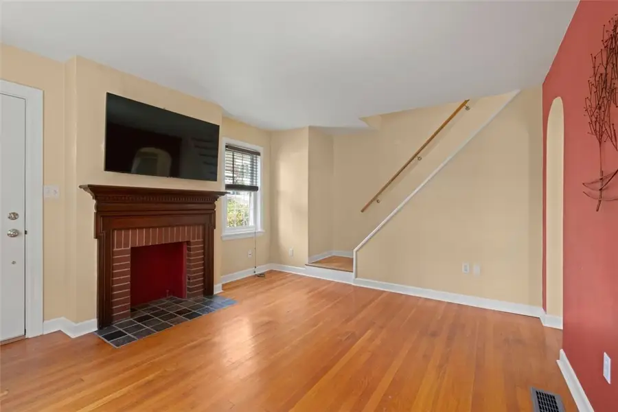 617 Lamarido St, Pittsburgh, PA 15226 - #3